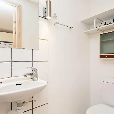 Two-bedroom Holiday In 2 * Stroby